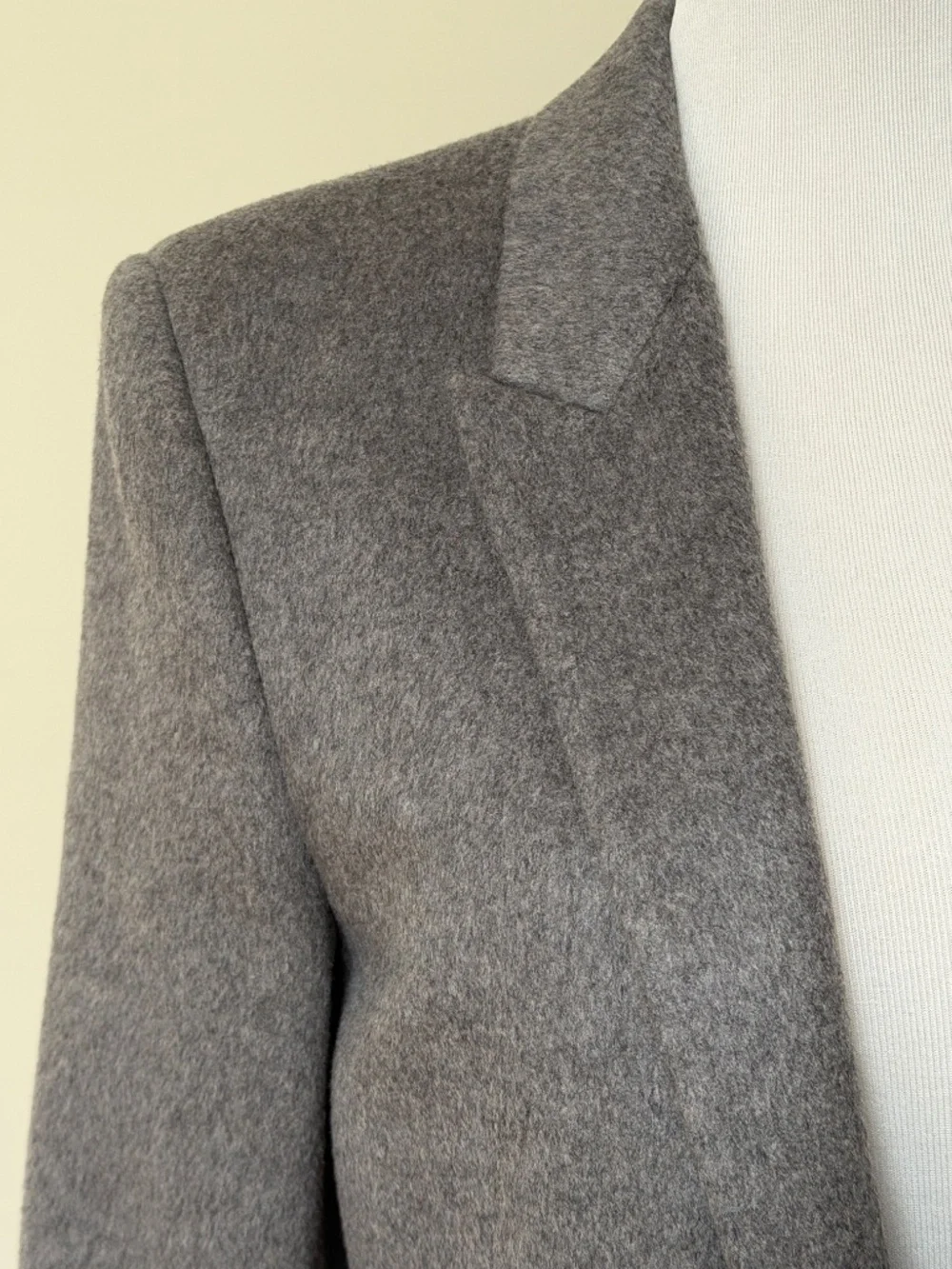 Saint Laurent YSL Gray Cashmere Wool Flannel Silk Lined Blazer Jacket